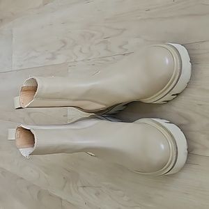 KOIO Cream Ankle Boots
